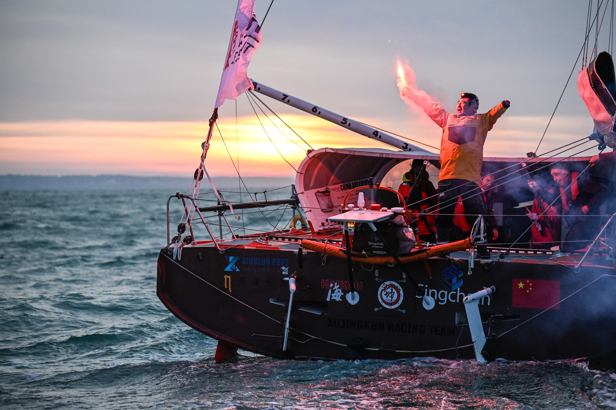 Navegando com o capitão da China: testemunhando um momento histórico na vela global